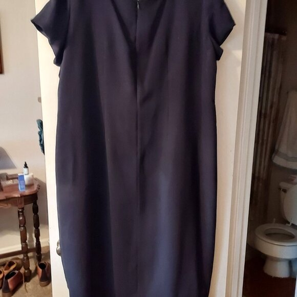 DRESS - Picture 2 of 3